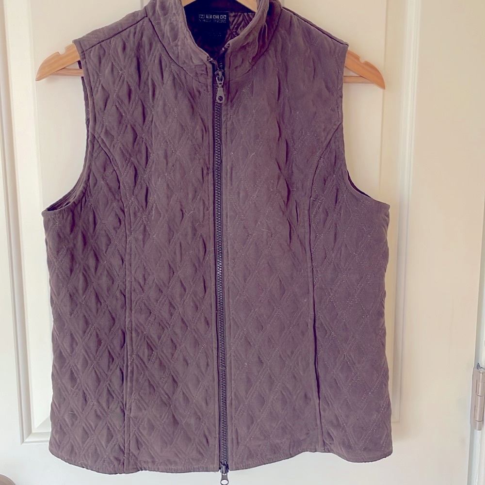 Nomatic Traders Brown Quilted Vest Size Small